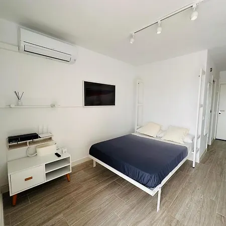 Modern White Apartment Benalmádena