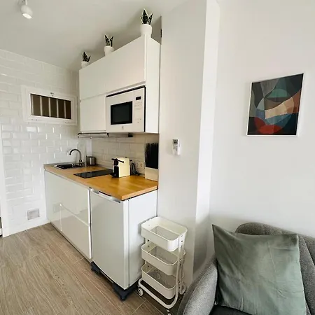 Modern White Apartment